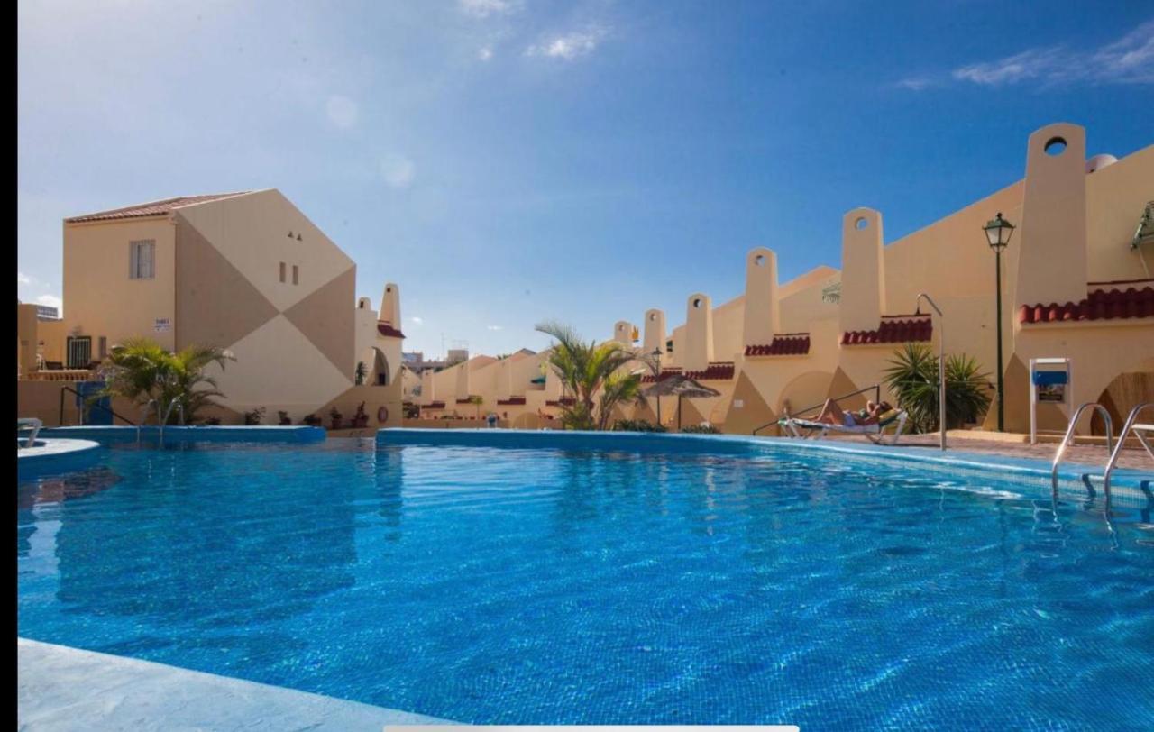 Cozy Pool View Apartment H-11 Mareverde Costa Adeje  Kültér fotó